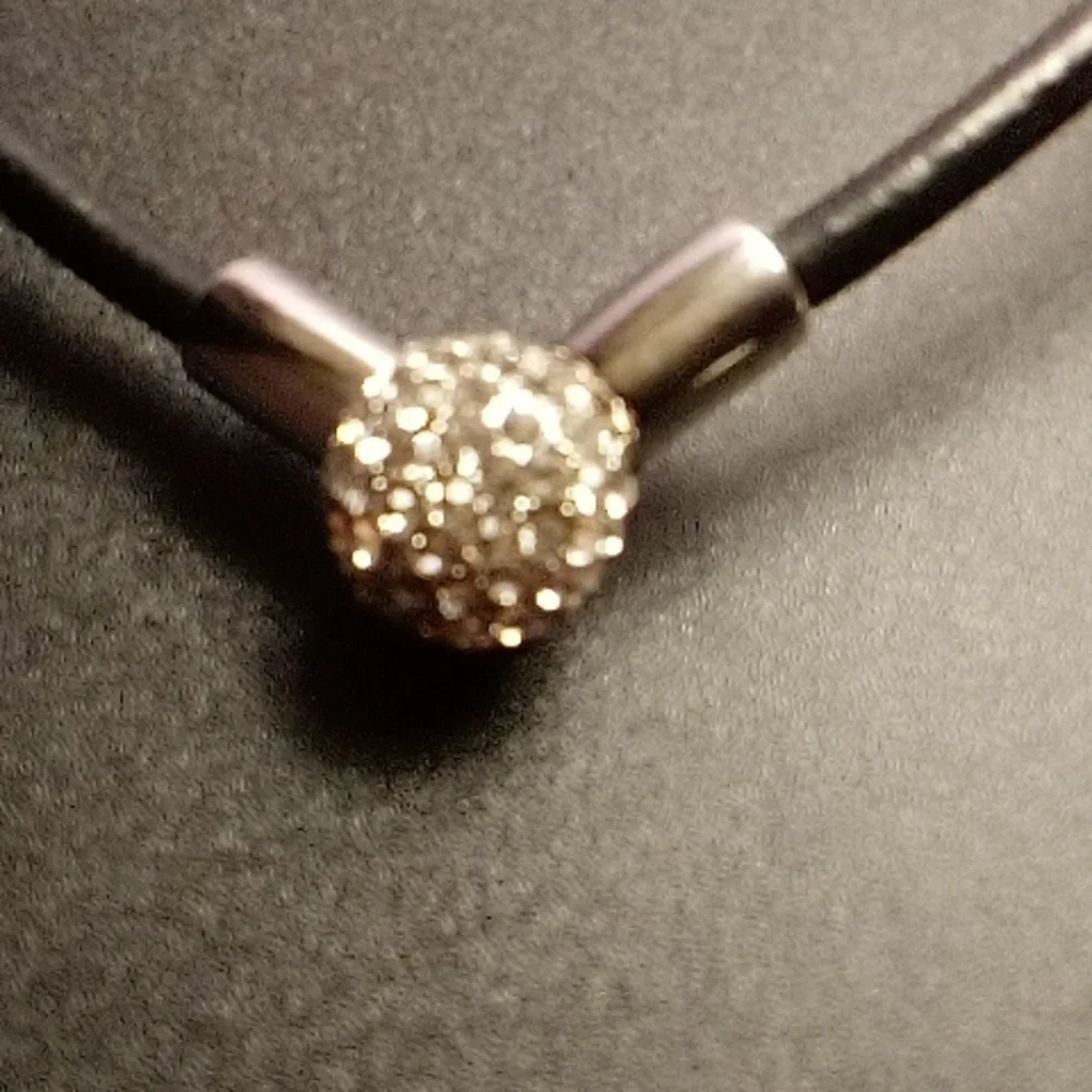 Vintage Black Leather and Silver Crystal Choker Necklace - Picture 5 of 5
